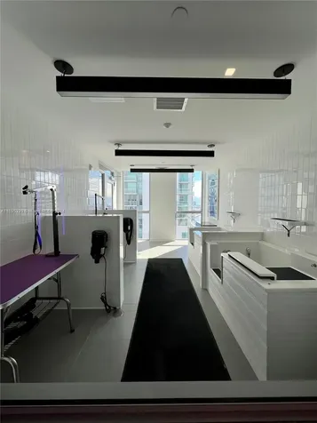 227 NE 2nd Street Miami FL 33132