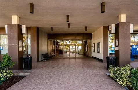 2500 E Hallandale Beach Boulevard Hallandale Beach FL 33009