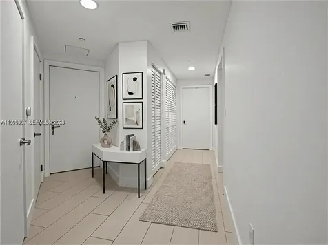 16385 Biscayne Boulevard North Miami Beach FL 33160