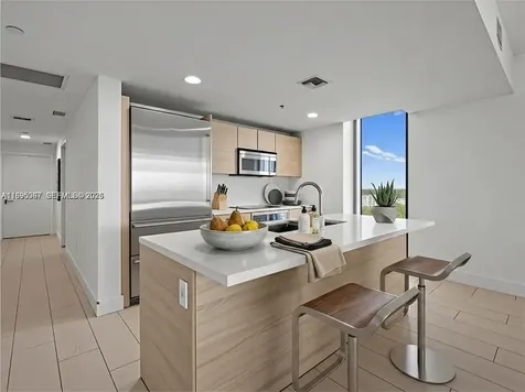 16385 Biscayne Boulevard North Miami Beach FL 33160