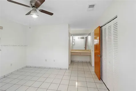 5715 SW 2nd Terrace Miami FL 33144