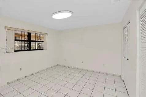 5715 SW 2nd Terrace Miami FL 33144