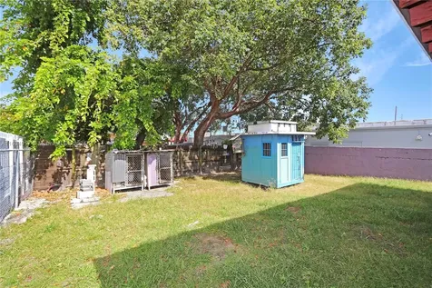 5715 SW 2nd Terrace Miami FL 33144