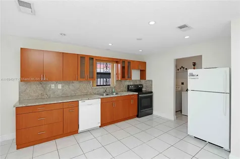 5715 SW 2nd Terrace Miami FL 33144