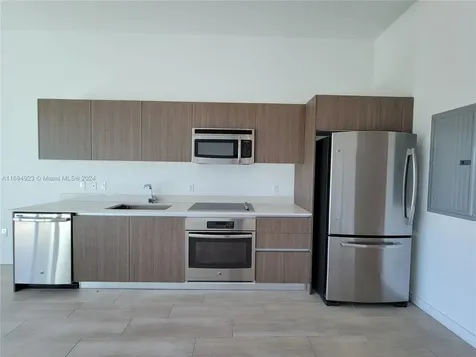 1600 SW 1 Avenue Miami FL 33129