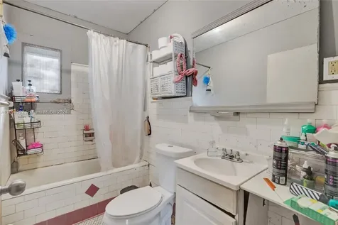 6440 NW 4th Avenue Miami FL 33150