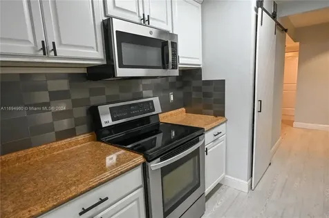 1186 N University Drive Plantation FL 33322