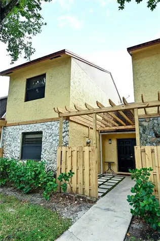 1186 N University Drive Plantation FL 33322