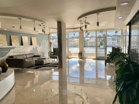 1500 S Ocean Drive Hollywood FL 33019