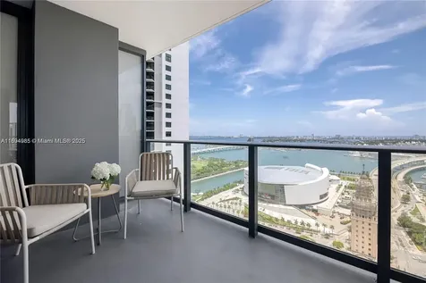 159 NE 6th Street Miami FL 33132