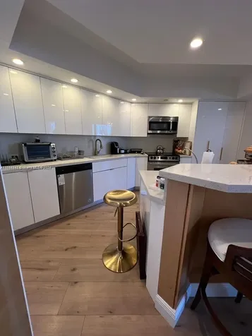 3000 Island Boulevard Aventura FL 33160