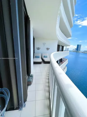 3000 Island Boulevard Aventura FL 33160