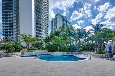 3000 Island Boulevard Aventura FL 33160