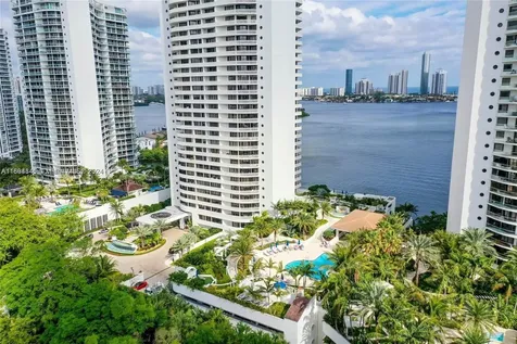 3000 Island Boulevard Aventura FL 33160