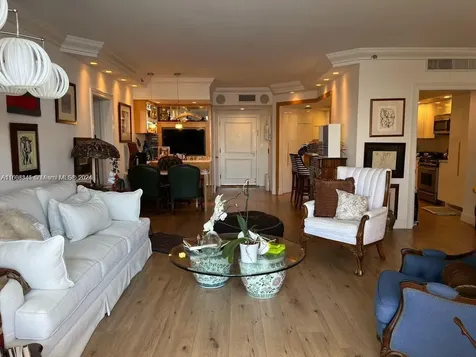 3000 Island Boulevard Aventura FL 33160