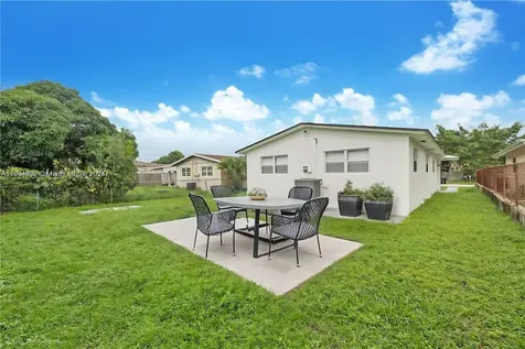 517 NW 16th Avenue Fort Lauderdale FL 33311