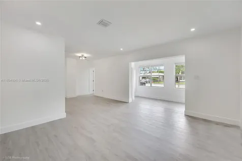 517 NW 16th Avenue Fort Lauderdale FL 33311