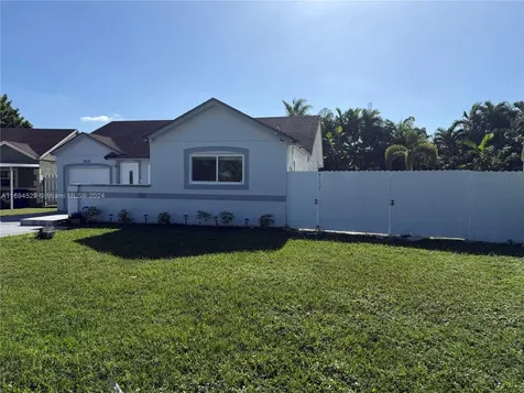 3430 NW 203rd Lane Miami Gardens FL 33056