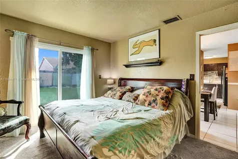 3060 NW 208th Terrace Miami Gardens FL 33056