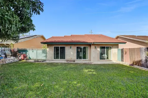 3060 NW 208th Terrace Miami Gardens FL 33056