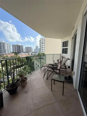 20000 E Country Club Drive Aventura FL 33180