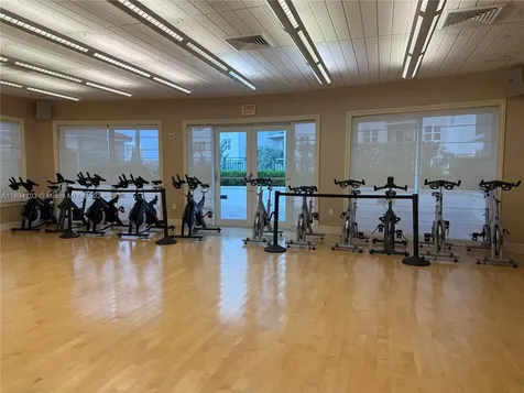 20000 E Country Club Drive Aventura FL 33180