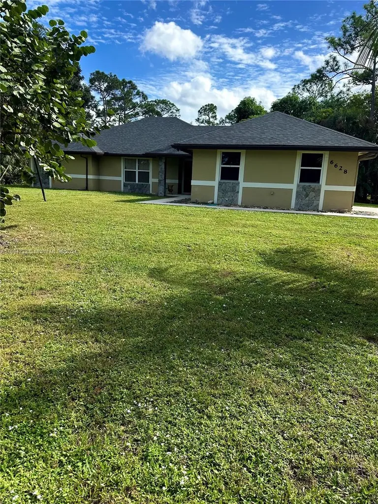 6628 Seminole Pratt Whitney Road Loxahatchee FL 33470