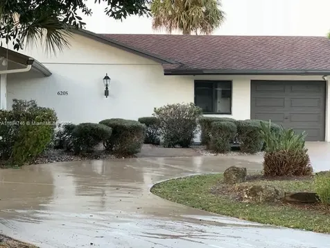 6205 Jacaranda Circle Tamarac FL 33319