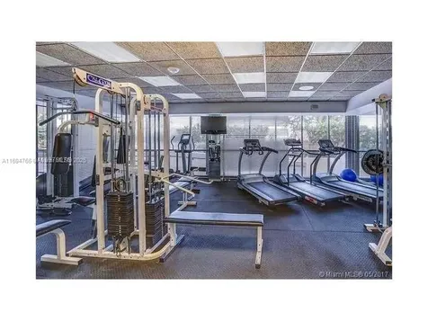 2555 Collins Avenue Miami Beach FL 33140