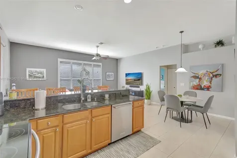 148 Fernwood Crescent Royal Palm Beach FL 33411