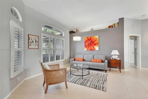 148 Fernwood Crescent Royal Palm Beach FL 33411