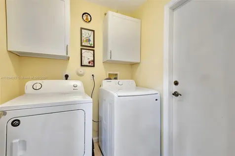 148 Fernwood Crescent Royal Palm Beach FL 33411