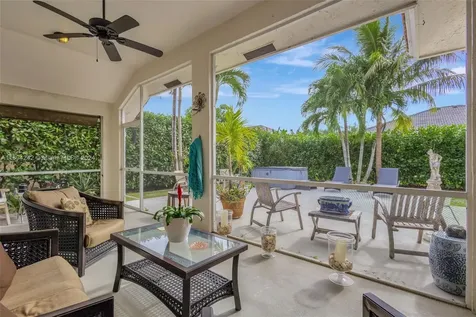 148 Fernwood Crescent Royal Palm Beach FL 33411