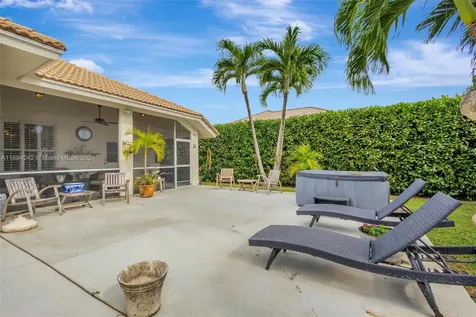 148 Fernwood Crescent Royal Palm Beach FL 33411