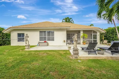 148 Fernwood Crescent Royal Palm Beach FL 33411