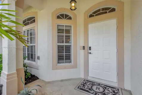 148 Fernwood Crescent Royal Palm Beach FL 33411