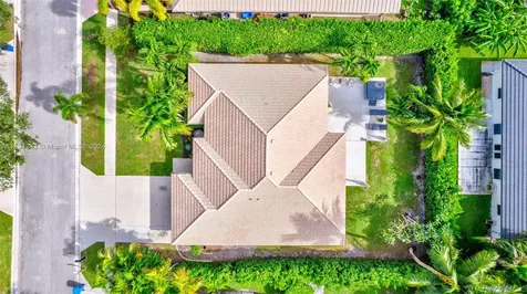 148 Fernwood Crescent Royal Palm Beach FL 33411