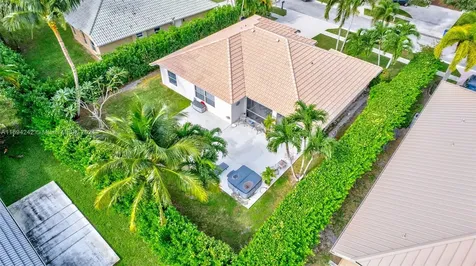 148 Fernwood Crescent Royal Palm Beach FL 33411