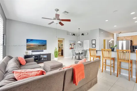 148 Fernwood Crescent Royal Palm Beach FL 33411