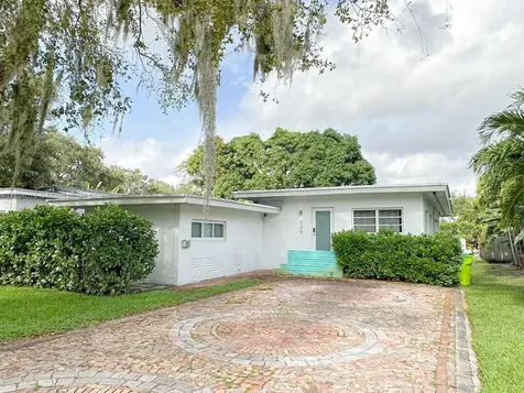 329 NE 87th Street El Portal FL 33138