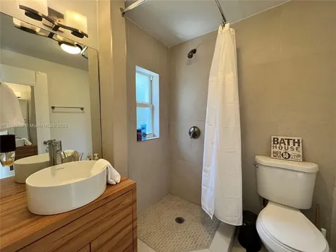 329 NE 87th Street El Portal FL 33138