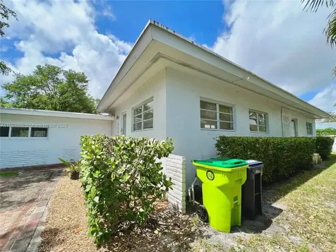 329 NE 87th Street El Portal FL 33138