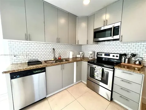 329 NE 87th Street El Portal FL 33138