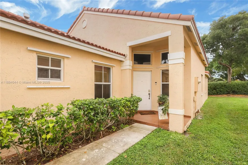 680 Sand Creek Circle Weston FL 33327