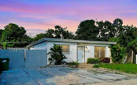 1355 NW 118th Street Miami FL 33167