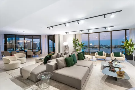 1000 Biscayne Boulevard Miami FL 33132
