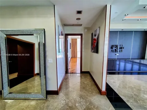 16001 Collins Avenue Sunny Isles Beach FL 33160