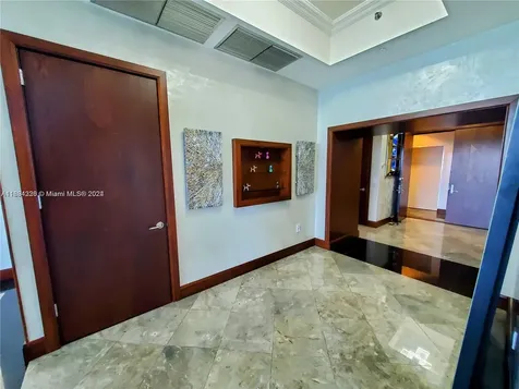 16001 Collins Avenue Sunny Isles Beach FL 33160