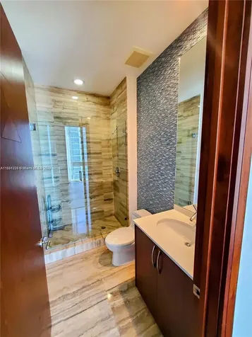 16001 Collins Avenue Sunny Isles Beach FL 33160