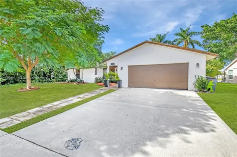 8313 Michael Drive Boynton Beach FL 33472